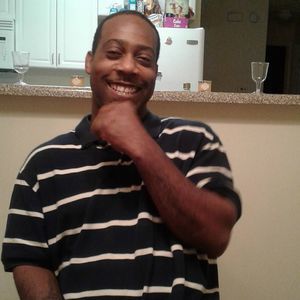 Meet your Posher, Carlos